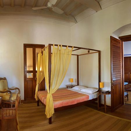 Neemrana'S - Bungalow On The Beach Tharangambadi Extérieur photo