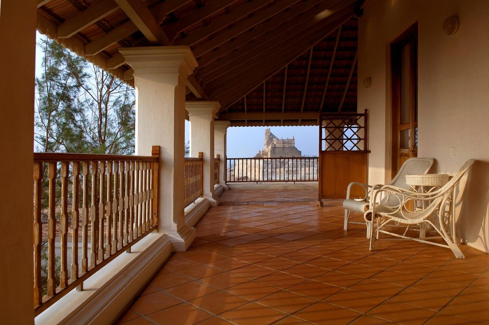 Neemrana'S - Bungalow On The Beach Tharangambadi Extérieur photo