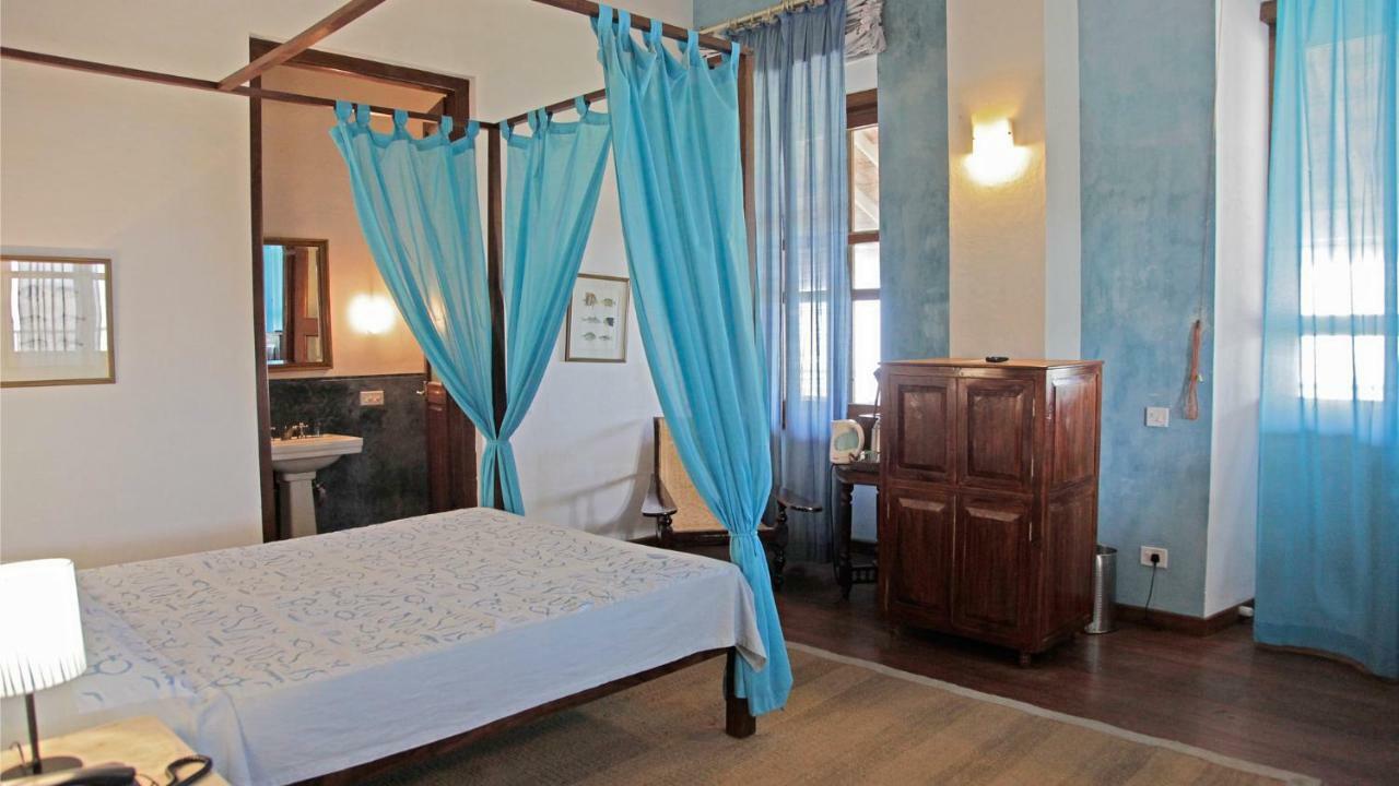 Neemrana'S - Bungalow On The Beach Tharangambadi Extérieur photo